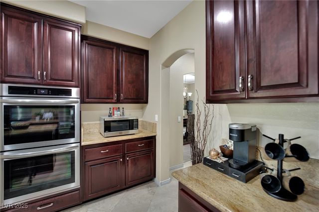 9046 Barium Rock Avenue, Las Vegas, NV 89143