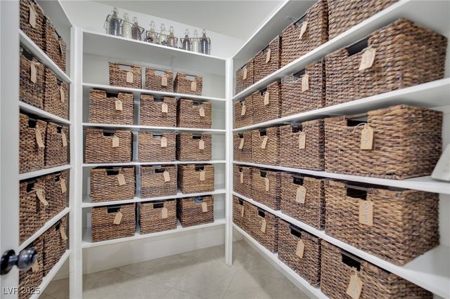 9046 Barium Rock Avenue, Las Vegas, NV 89143