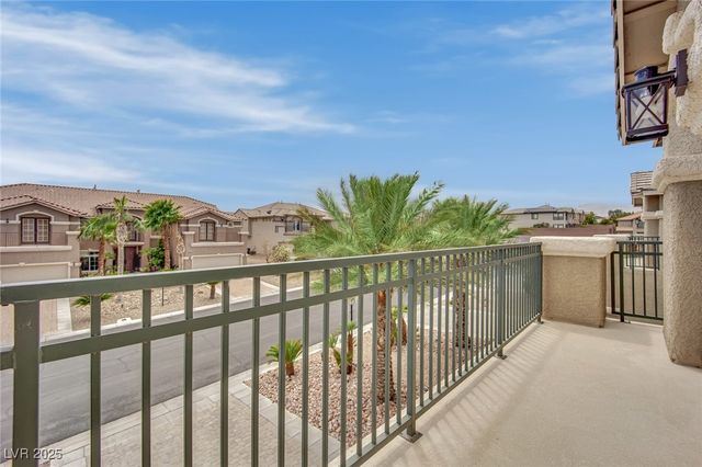 9046 Barium Rock Avenue, Las Vegas, NV 89143