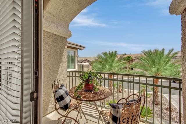 9046 Barium Rock Avenue, Las Vegas, NV 89143