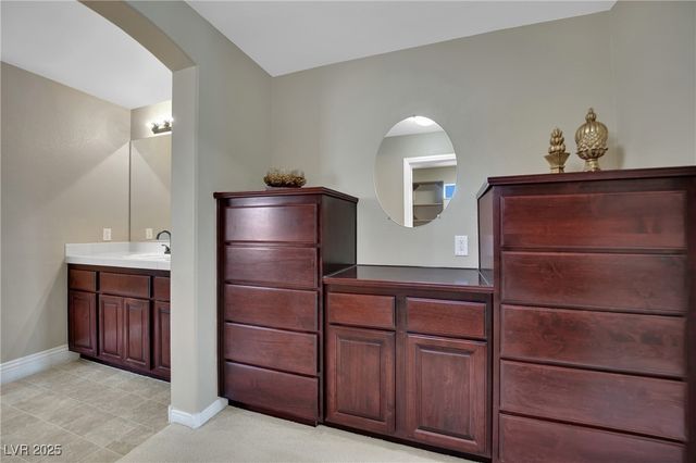 9046 Barium Rock Avenue, Las Vegas, NV 89143