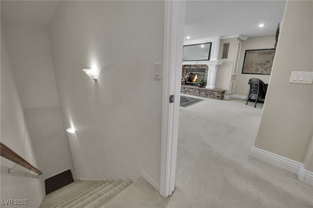 9046 Barium Rock Avenue, Las Vegas, NV 89143