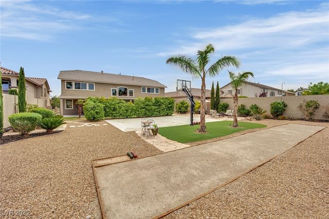 9046 Barium Rock Avenue, Las Vegas, NV 89143