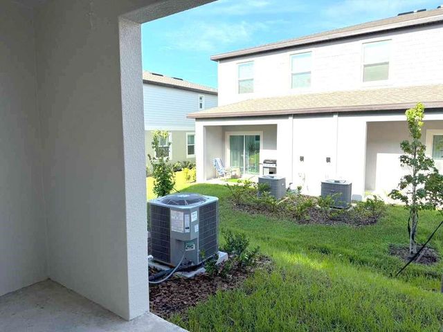 10171 TRUMPET HONEYSUCKLE WAY, San Antonio, FL 33576