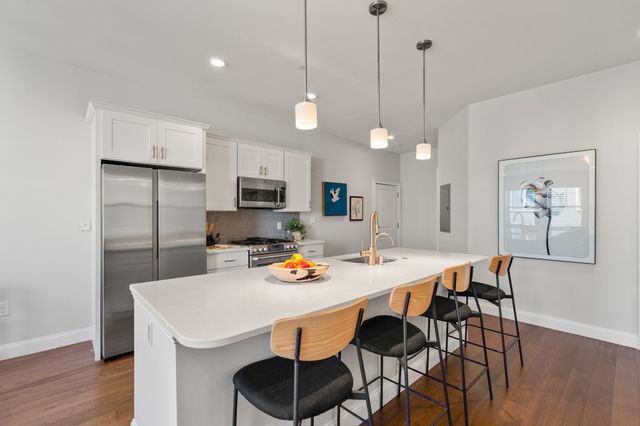 170 W Broadway 310, Boston, MA 02127