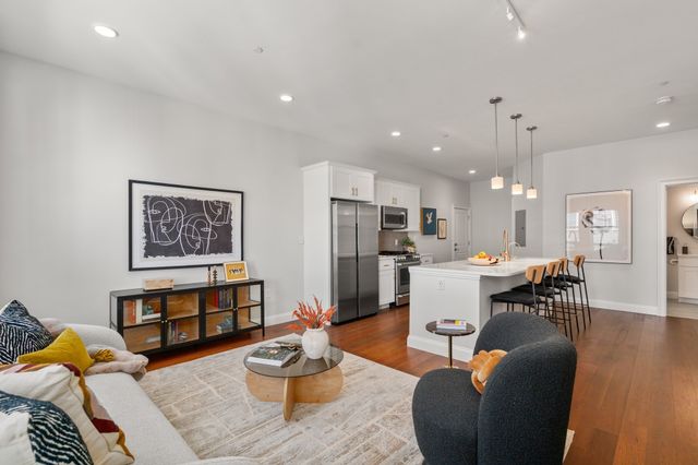 170 W Broadway 310, Boston, MA 02127
