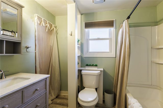 300 Mosley Road, Greece, NY 14616