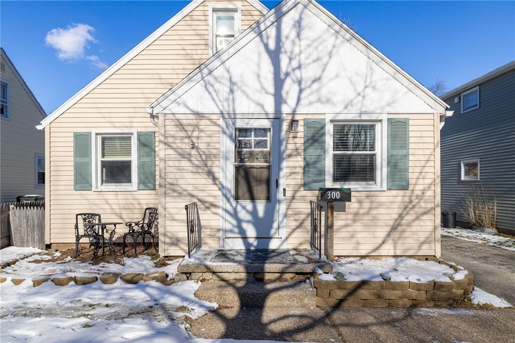 300 Mosley Road, Greece, NY 14616