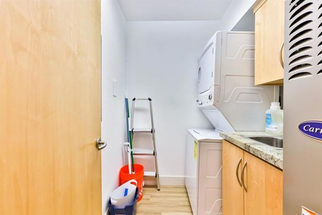 1524 Ynez, Coronado, CA 92118