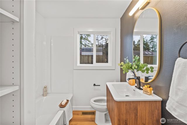 5922 120th Street SW, Lakewood, WA 98499