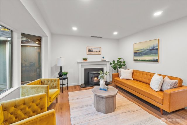 5922 120th Street SW, Lakewood, WA 98499