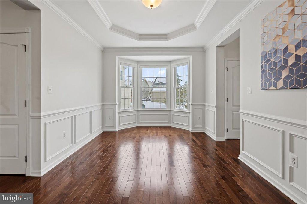 Image 10 of property listing at 23151 GLENORCHY CT, Ashburn, VA 20148