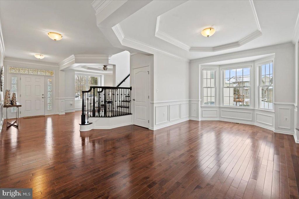 Image 11 of property listing at 23151 GLENORCHY CT, Ashburn, VA 20148