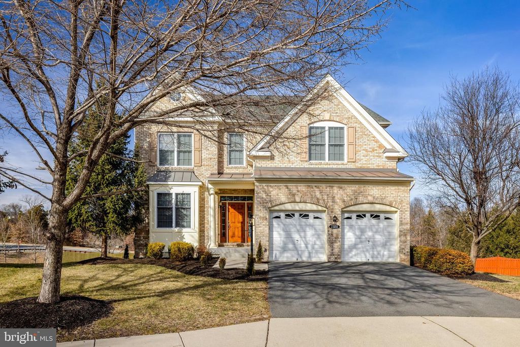 Image 3 of property listing at 23151 GLENORCHY CT, Ashburn, VA 20148