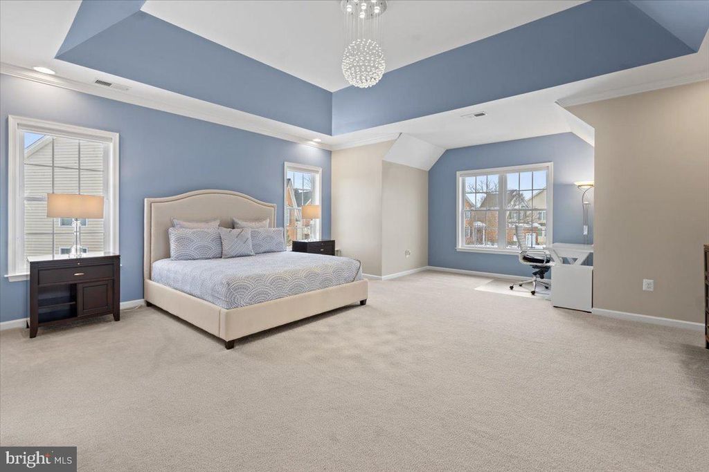 Image 32 of property listing at 23151 GLENORCHY CT, Ashburn, VA 20148