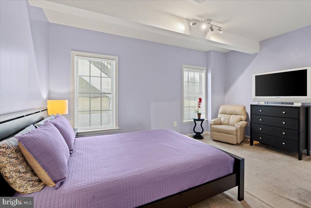 Image 53 of property listing at 23151 GLENORCHY CT, Ashburn, VA 20148