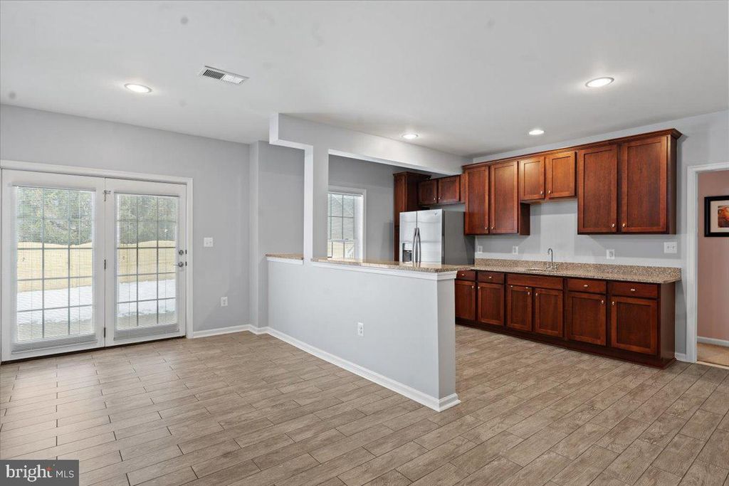 Image 57 of property listing at 23151 GLENORCHY CT, Ashburn, VA 20148