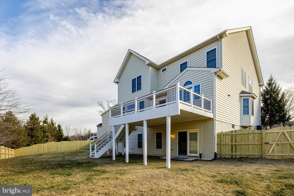 Image 61 of property listing at 23151 GLENORCHY CT, Ashburn, VA 20148