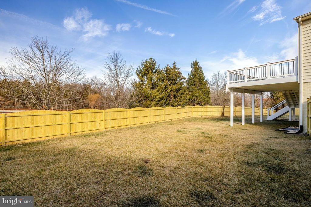 Image 65 of property listing at 23151 GLENORCHY CT, Ashburn, VA 20148