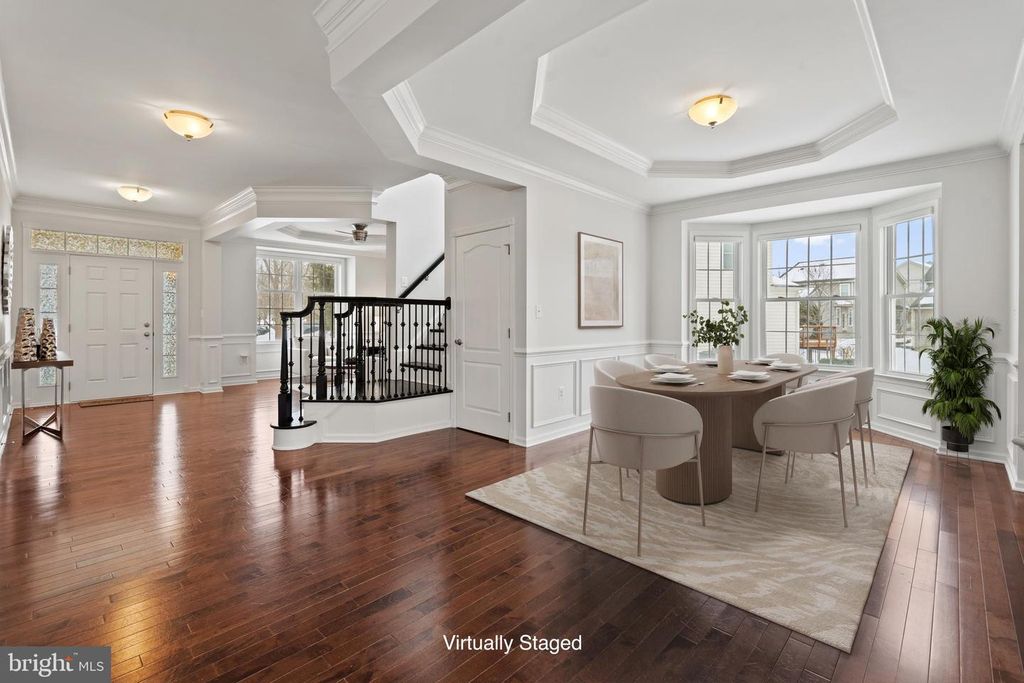 Image 9 of property listing at 23151 GLENORCHY CT, Ashburn, VA 20148