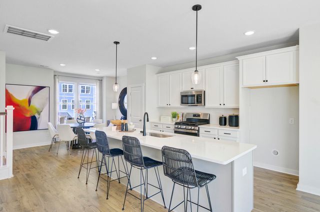 453 Caledon Court, Johns Island, SC 29455