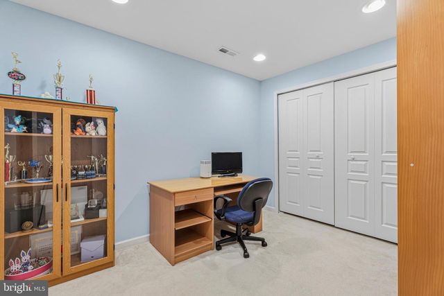 8876 PADDOCK LN, Baltimore, MD 21234