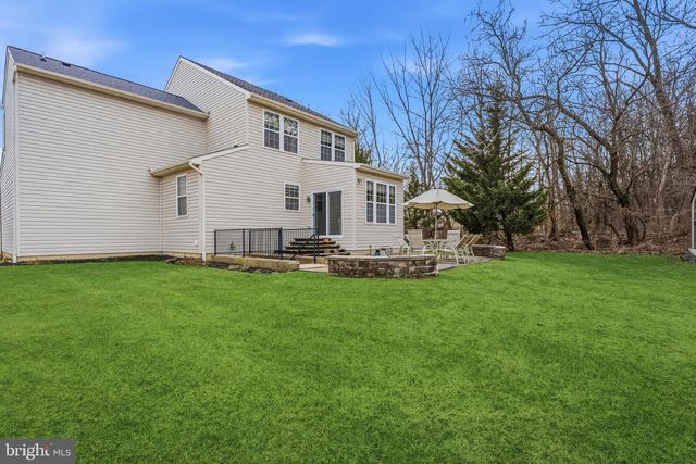 8876 PADDOCK LN, Baltimore, MD 21234