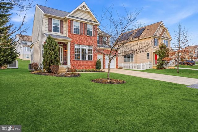 8876 PADDOCK LN, Baltimore, MD 21234