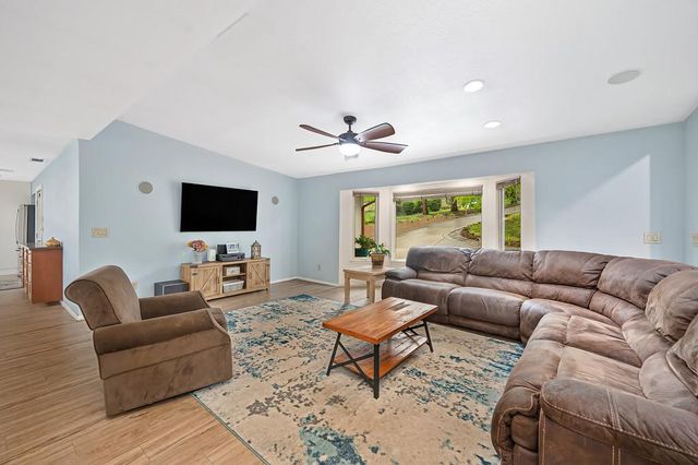 2837 Maryetta Ct, Cameron Park, CA 95682