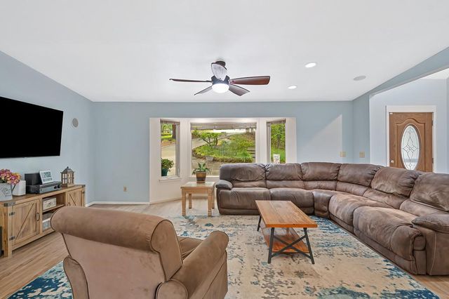 2837 Maryetta Ct, Cameron Park, CA 95682