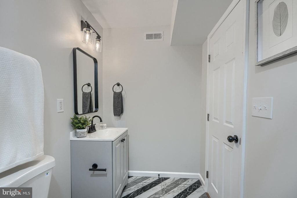 Image 20 of property listing at 143 RIGDON RD, Aberdeen, MD 21001