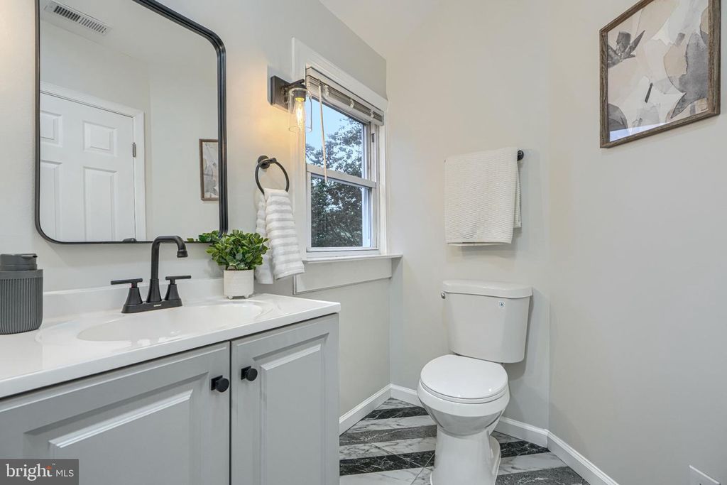 Image 26 of property listing at 143 RIGDON RD, Aberdeen, MD 21001
