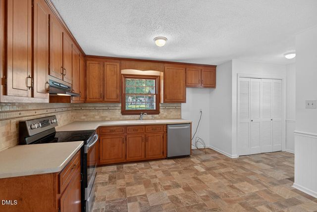 4905 Reigal Wood Road, Durham, NC 27712