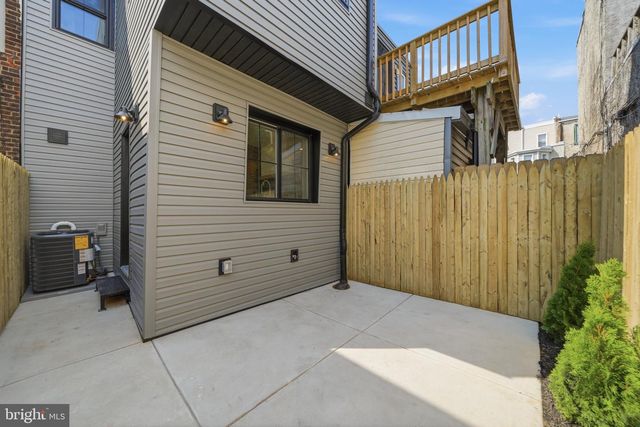 2216 TULIP ST, Philadelphia, PA 19125