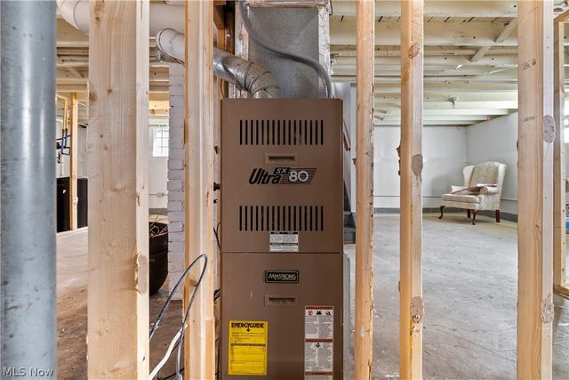 1170 Smith Kramer Street NE, Hartville, OH 44632