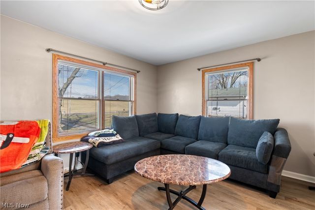 1170 Smith Kramer Street NE, Hartville, OH 44632