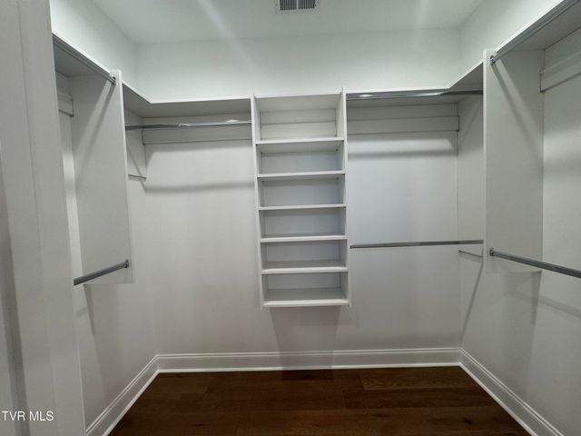 1208 Hawley Road, Blountville, TN 37617