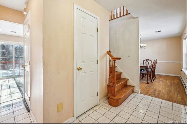 15 Surrey Lane, Harriman, NY 10926