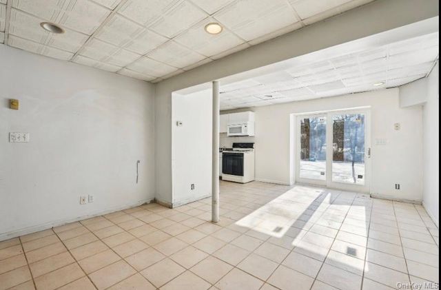 15 Surrey Lane, Harriman, NY 10926