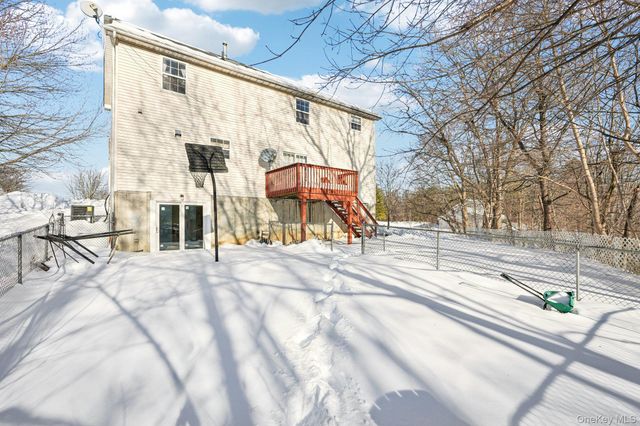 15 Surrey Lane, Harriman, NY 10926