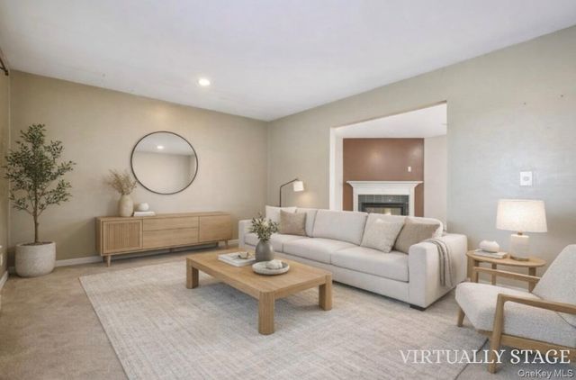 15 Surrey Lane, Harriman, NY 10926