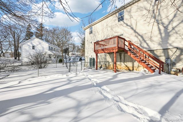 15 Surrey Lane, Harriman, NY 10926