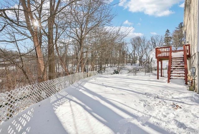 15 Surrey Lane, Harriman, NY 10926