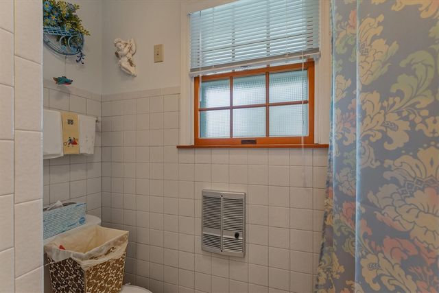 65351 E Peninsula Drive, Cassopolis, MI 49031