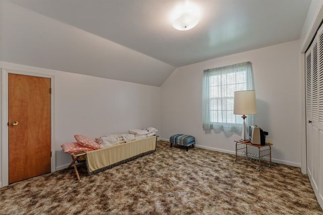 65351 E Peninsula Drive, Cassopolis, MI 49031