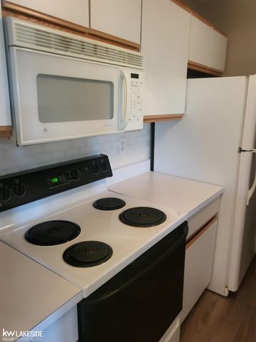 56429 SW Scotland Boulevard, Shelby Twp, MI 48316