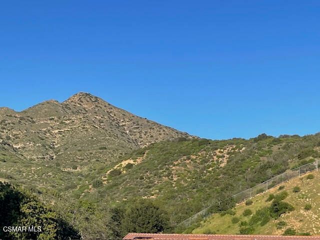 5744 Oak Bend Lane 305, Oak Park, CA 91377