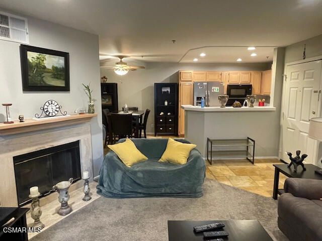 5744 Oak Bend Lane 305, Oak Park, CA 91377