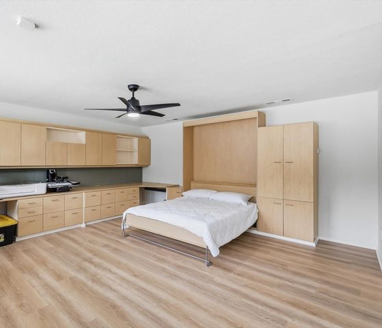 413 Blue Jay Court, Bedford, TX 76021