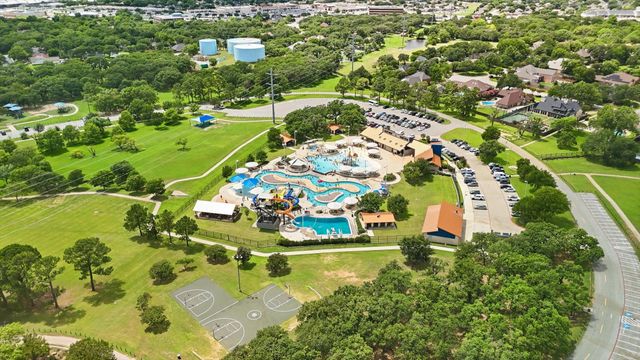 413 Blue Jay Court, Bedford, TX 76021